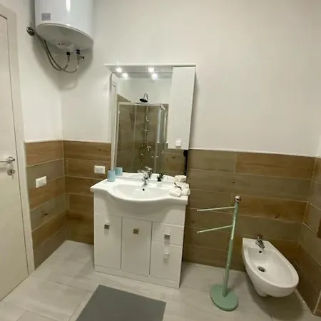 Anna Codice Iun R6300 Apartment *